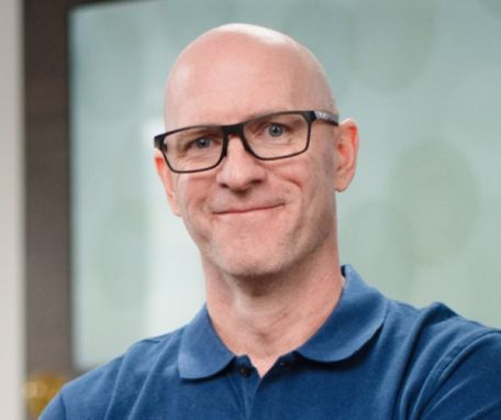 Dr. Ian Tullberg