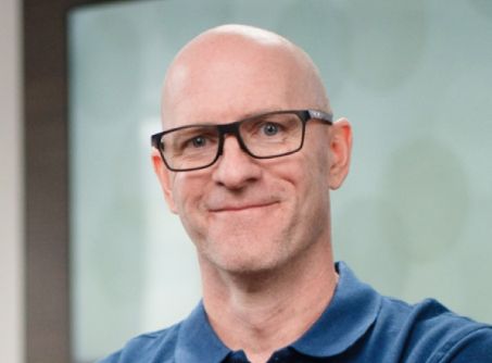 Dr. Ian Tullberg