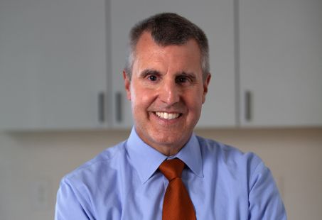 Dr. Ian Tullberg